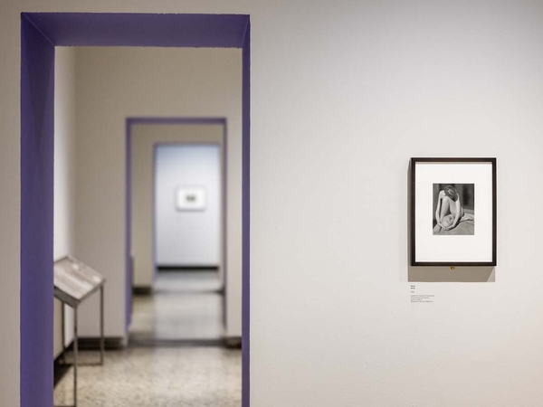 Edward Weston - Camera Torino (+ ape)