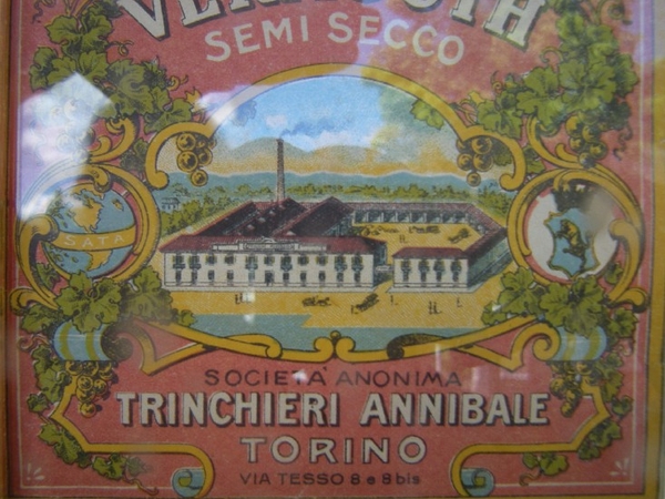 Il  Vermouth nei luoghi di produzione con degustazione