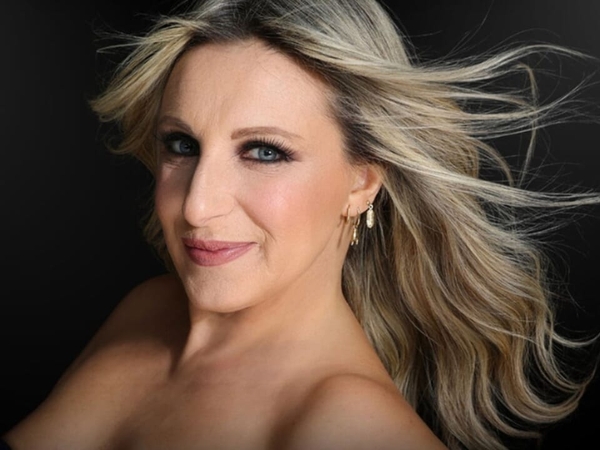 Katia Follesa  - No vabbè Mi adoro   (Teatro Colosseo)