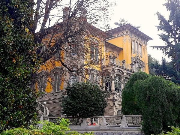 Borgo Crimea. Aldilà del Po (+ ape) **VARIAZIONE DATA**
