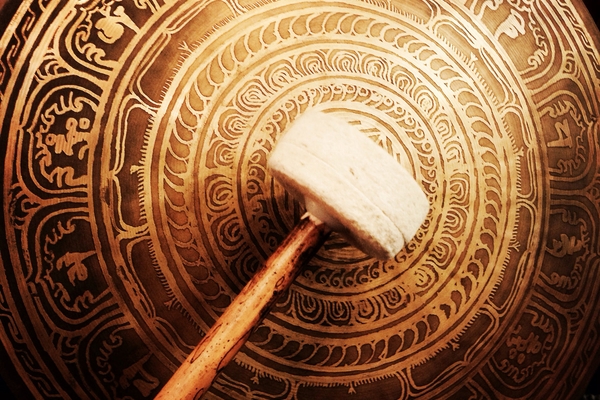 Bagno di Gong, Violino e Cristalli